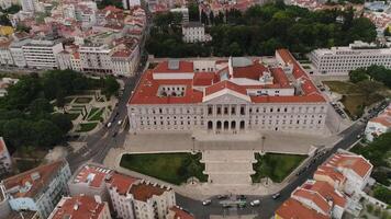 aéreo ver de sao bento palacio en Lisboa. asamblea de portugués república video