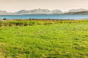 hermosa paisaje, lofoten islas, noruega foto