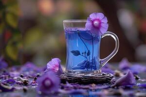 ai generado clítoris ternatea, herbario té, púrpura azul flor y bebida . minuman bunga telang, generativo ai foto