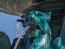 el fuente de el leones portugués fonte dos leoess un Siglo 19 fuente construido por francés empresa foto