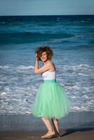 hermosa niña posando en el playa. oro costa, Australia, Queensland foto