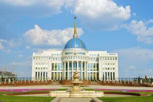 presidencial palacio ak-orda, astana, Kazajstán foto