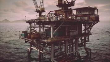 Oil Rig in Middle of Ocean video