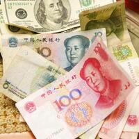 americano dolares y el lomos yuan foto
