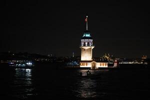 doncellas torre en Estanbul, turkiye foto
