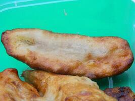 macro foto o de cerca foto de tradicional pasteles o platos con un verde antecedentes ese son por lo general servido durante eid al-fitr o eid al-adha