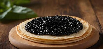 panqueques con caviar para desayuno realce lujo Mañana comida. dorado apilar de Delgado panqueques o blini coronado con negro caviar foto