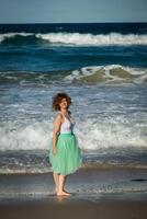 hermosa niña posando en el playa. oro costa, Australia, Queensland foto