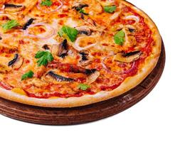 Fresh Barbecue Chicken Pizza with Vegetables and Cheese photo