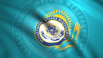 Cazaquistão futebol federação azul bandeira com subindo águia, desatado laço. movimento. ondulações ou pequeno ondas do a bandeira. para editorial usar apenas. video