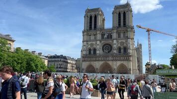 Notredam notre Dame Kathedrale nach das Feuer Wiederherstellung 15.04.22 Paris Frankreich video