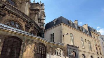 antiguo edificio en París Iglesia 14.04.22 París Francia video