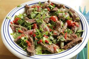 Thai beef salade photo