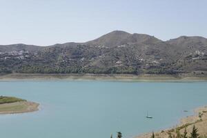 lago las mayoralas, periana, España foto