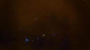 estrellado noche cielo con multicolor constelaciones de estrellas y nubes lapso de tiempo de oscuro universo con galaxias, nebulosas con disparo estrellas video