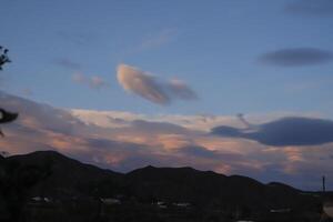 nubes al atardecer foto