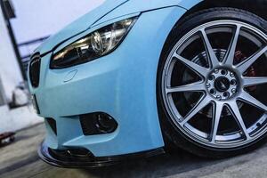 Tuned car rim photo