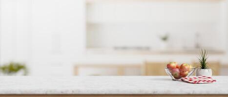 un blanco mármol cocina encimera con vacío espacio para producto monitor en un moderno blanco cocina. foto