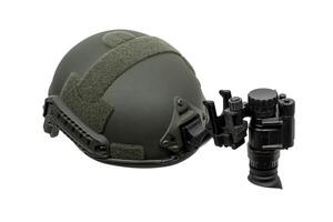 noche visión dispositivo adjunto a el casco. un especial dispositivo para observando en el oscuro. equipo para el militar, policía y especial efectivo. aislar en un blanco antecedentes. foto