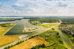 parte superior ver de el remo canal en el ciudad de zaslavl cerca Minsk, Bielorrusia foto