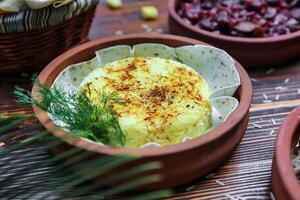 mesa con clasificado comida bochas foto