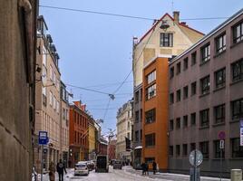 riga Letonia 22.12.2021 - invierno calles de el antiguo pueblo en el capital de Letonia foto