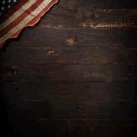 americano bandera en un oscuro de madera mesa foto