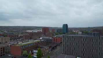 alto ángulo ver de histórico Sheffield ciudad cuales es situado a Inglés condado de sur Yorkshire unido Reino. mayo 5to, 2024 video