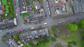 alto ángulo ver de histórico Sheffield ciudad cuales es situado a Inglés condado de sur Yorkshire unido Reino. mayo 5to, 2024 video