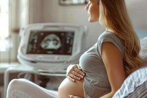 embarazada mujer a el ultrasonido, anticipación y alegría como expectante madres experiencia el mágico momento de viendo su del bebe imagen para el primero hora mediante ultrasonido tecnología. foto