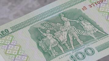 100 Vitryssland rubel rubel rbl nationell valuta Rättslig anbud sedel räkningen Bank 3 video