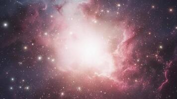 un' luminosa stella quello brillantemente si illumina il nebulosa e brilla attraverso il sconfinato spazio. video