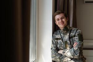 retrato de un masculino americano nosotros especial efectivo soldado sonriente foto