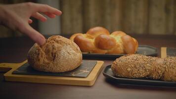 Bäckerei Konzept von hausgemacht Brot Laib Gebäck Essen Hintergrund video