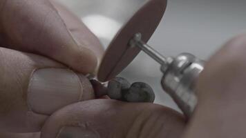 a metal a infraestrutura do protético implantar dentes é em forma video