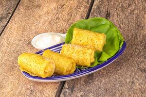 relleno panqueques con crema salsa foto