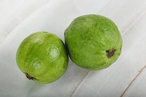 Fresco maduro verde guayaba Fruta foto