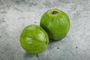 Fresco maduro verde guayaba Fruta foto