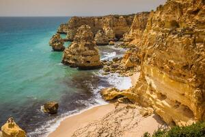 praia da marinha - hermosa playa marinha en algarve, Portugal foto