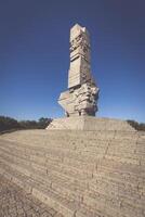 Monumento conmemorando primero batalla de segundo mundo guerra y polaco defensa guerra foto