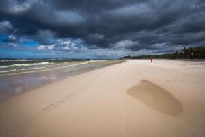 un ver de hermosa arenoso playa en leba ciudad, báltico mar, Polonia foto