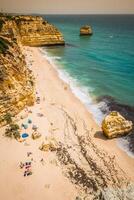 praia da marinha - hermosa playa marinha en algarve, Portugal foto