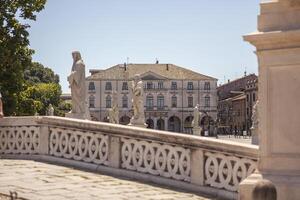 padova Italia 17 julio 2020 prato della valle un famoso cuadrado en padua ciudad en Italia foto