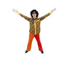 asiático hippie afro hombre vestir en Años 80 Clásico Moda con vistoso retro canguelo disco ropa mientras bailando aislado en blanco antecedentes para lujoso atuendo fiesta y popular cultura concepto foto