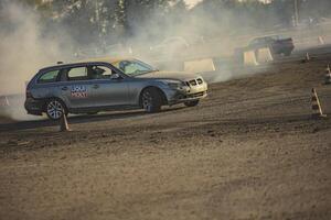 villamarzana 10 septiembre 2023 intenso coche carrera capturar el emoción de a la deriva en un desafiante circuito foto