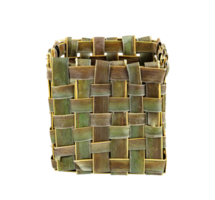 basket from coconut leaf isolated png