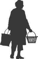 silueta mayor mujer con compras cesta lleno cuerpo negro color solamente vector