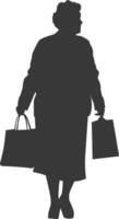 silueta mayor mujer con compras cesta lleno cuerpo negro color solamente vector