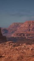 puesta de sol terminado escabroso Desierto cañón video