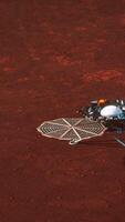 insight mars explorando a superfície do planeta vermelho. elementos fornecidos pela nasa. video